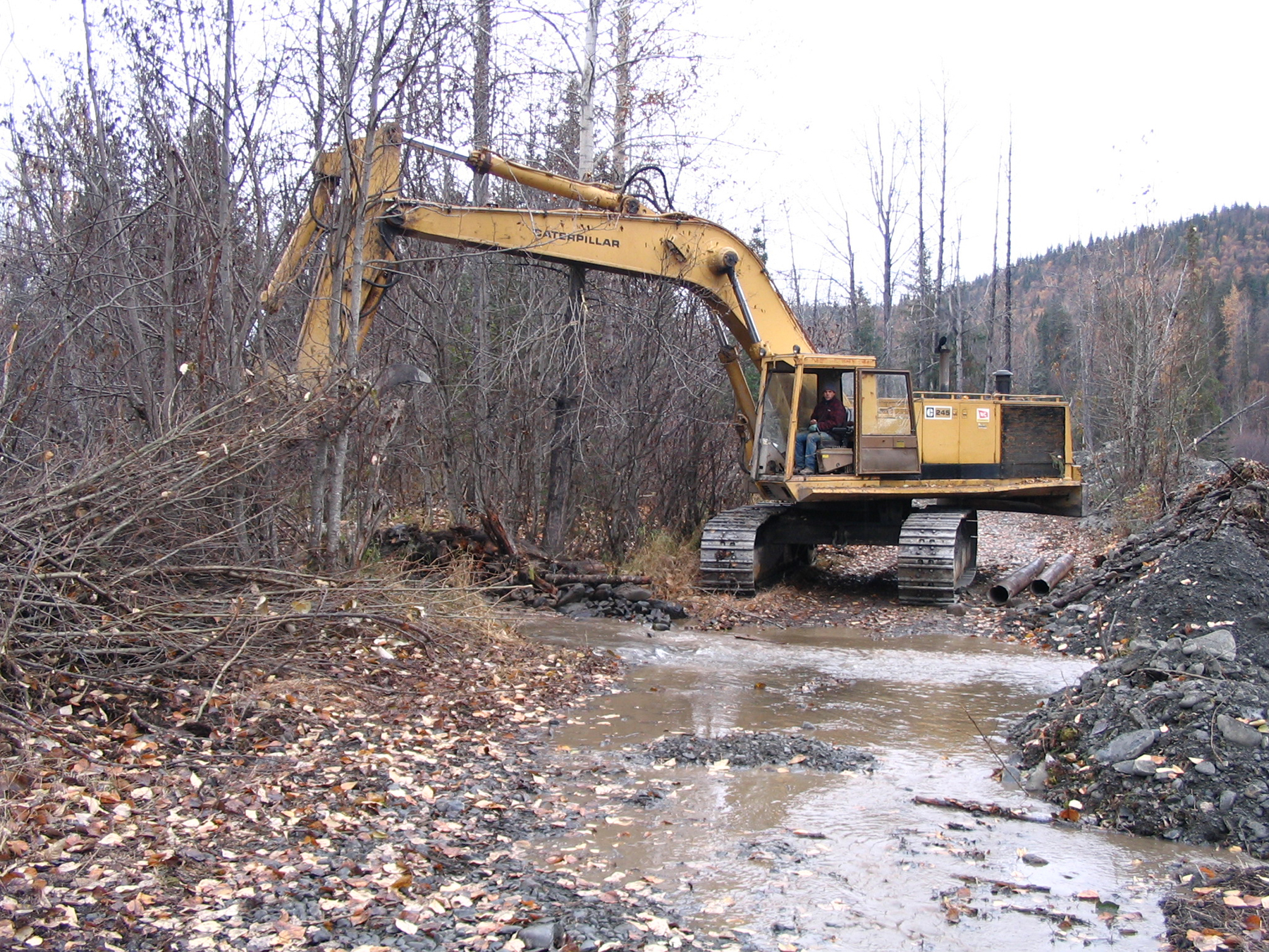 071013 Monte Working Pond by Gate