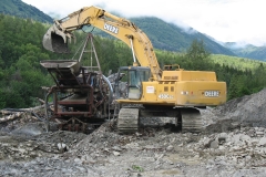 100801 Feeding Stargate